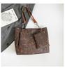 Bolso Casual de Moda Retro para Mujer 2025 Otoño Nuevo Bolso Tote de Gran Capacidad Estilo Occidental para Viajar Bolso de Hombro Portátil