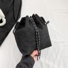 Moda Femenina Nueva Otoño e Invierno 2026 Bolso de Hombro de Pana Bolso Cubo Versátil y Sencillo Bolso Cruzado Compacto