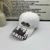 Design de Primavera e Verão Bordado com Letras Padrão de Água Boné de Baseball para Homens e Mulheres, Proteção Solar, Nicho, Personalizado, Fashion