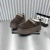 2026 Estilo Coreano Invierno Cálido Nuevo Estilo Étnico Piel Integrada Zapatos de Algodón para Mujer Uso Bidireccional Suela Gruesa Mullidas Chanclas Birkenstock