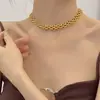 Colar em camadas de corrente de cobra plana de três camadas, moda joia transfronteiriça europeia e americana, corrente de metal em forma de cruz para mulheres, corrente de clavícula com temperamento, atacado