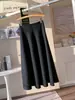 Saia Lápis Preta Outono e Inverno Saia Lã Acetato Drapeada Cintura Alta Lã Engrossada Saia Midi Evasê Tendência Feminina