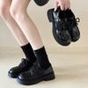 Sapatos de Couro com Solado Grosso Estilo Britânico para Mulheres 2025 Primavera e Outono Novos Versáteis Moda Cadarço Fosco e Brilhante Bico Redondo Mocas