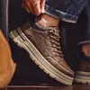 Botas de Trabajo Estilo Old Money para Hombre Otoño Nueva Llegada Botas Martin de Caña Media para Hombre Zapatos Deportivos Versátiles Casuales Británicos Botas de Senderismo