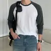 Camiseta de manga raglán con bloques de color para hombre, un atuendo sencillo, elegante y casual para el día a día, perfecta como camiseta de manga larga para otoño