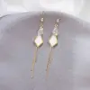 Aguja de Plata 925 Suministro de Puesto de Mercado Nocturno Pendientes Moda Femenina Asimétricos Populares Explosiones Japonesas y Coreanas Pendientes A