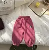 Pantalones de Chándal Forrados de Felpa para Niñas para Finales de Otoño e Invierno, Niños Pequeños y Niños Pequeños 2025 Estilo Coreano Cuadros de Encaje Versátiles de Moda Pantalones Forrados de Felpa