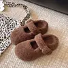 Nuevo estilo de pantuflas de algodón con forro polar para pies pequeños, aptas para usar al aire libre, 2026, con un tacón de 6 cm, sin aumento de altura de invierno
