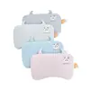 Nueva almohada moldeadora de grado A para bebés y niños pequeños 2026 con diseño bordado, almohada de espuma viscoelástica de patrón gofrado de verano para bebés