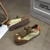 Versión de piel de vaca~Zapatillas de entrenamiento alemanas de suela plana vintage para mujer, nuevo modelo de verano, piel suave genuina, transpirables y ligeras, estilo zapatillas Forrest Gump