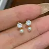 Elegantes Brincos de Pérola de Água Doce Versáteis e Exquisitos para o Estilo de Férias, com um Toque de Luxo Leve e de Alta Qualidade, Brincos Pequenos e Delicados para Mulheres com um Design Único
