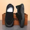 Zapatos de Trabajo para Hombre Primavera Nuevos Casuales Slip-on Zapatos para Conducir papá Zapatos Deportivos de Trabajo Antideslizantes Resistentes al Desgaste Zapatos de Protección Laboral
