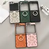 Capa Fofa Urso Violento para Celular Samsung Zflip7 Proteção Anti-Queda Flip6 Desenho Animado Estiloso Casal Estilo Quente