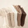 Calcetines largos de estilo japonés holgado y estilo coreano para mujer, cálidos para otoño e invierno, hasta la mitad de la pantorrilla, estilo universitario, tonos tierra, cachemira sintética, estilo versátil