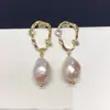 Brincos Femininos Mpe177 Estilo Retrô Francês com Pérolas Naturais Irregulares de Água Doce, Latão e Zircônia, Brincos de Comprimento Médio