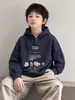 Sudadera con capucha para niño Ropa de invierno para niños grandes Ropa de invierno Una pieza de forro polar engrosado con terciopelo adicional Otoño/Invierno 2026 Nueva de moda