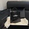 Nova Bolsa de Mão Pequena Versátil Retrô de Verão 2026 para Mulheres, Bolsa Saco, Bolsa de Ombro Texturizada, Bolsas Femininas no Atacado