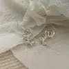 Pendientes de Uva Transparentes Dulces y Elegantes Estilo Ins Nicho Gama Alta con Diseño de Moda y Pendientes Transparentes con Forma de C