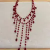 Collar de Doble Capa con Borla de Cristales Rojos Ultra Brillantes de Lujo Ligero, Estilo Minimalista Exquisito, Cadena para Clavícula de Moda y Elegante, Modelo Nuevo