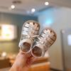 Sandálias para Bebê Menina Verão 2025 Estilo Sapatinhos para Bebê e Criança Pequena Solado Macio Antiderrapante Sapatos Respiráveis para Crianças Sapatos de Princesa