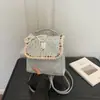 Mochila feminina de temperamento doce e fofo, estilo coreano, moderna e versátil, bolsa de ombro pequena elegante com renda de bolinhas para viagens e deslocamento