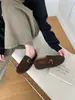 Mocassins slip-on estilo coreano para mulheres, novo modelo outono 2026, elegante e versátil para o trabalho