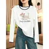 Elegante y versátil look de dos piezas, camiseta blanca de algodón puro con cuello redondo y manga larga para mujer, estilo commuter, top moderno que rejuvenece