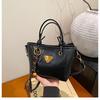 Bolsa de Mão Simples e Fashion 2025 Nova Coleção Início da Primavera Retro Texturizada Bolsa Saco Tendência Cor Sólida Bolsa de Ombro Transversal para o Dia a Dia
