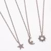 Collar Exquisito y Versátil con Colgantes de Luna y Estrella para Mujer, Cadena Clavicular con Colgante de Sol de Estilo Europeo y Americano Personalizado, Joyería de Acero al Titanio que No se Desvanece