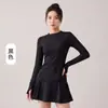 Top de yoga feminino com meio zíper, mangas compridas, design moderno e versátil, secagem rápida e respirável, com painel em mesh nas costas, adequado para exportação