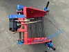 Colheitadeira de Amendoim Pequena Doméstica de Quatro Rodas Máquina Cavadeira de Amendoim Manual Corrente Totalmente Automática Colheitadeira de Amendoim