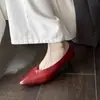 Sapatos Elegantes de Avó Retro Estilo Francês Bico Fino, Novo Modelo de Primavera, Salto Fino, Boca Rasa, Couro Genuíno, Sapatos de Salto Alto Pretos para Mulheres