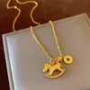 Nuevo Colgante de Moneda de Cobre Estilo Chino Minimalista Año del Zodiaco Caballo, Accesorio de Collar para Mujer, Cadena para Suéter, Collar de Lujo Ligero de Gama Alta