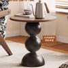 Estilo Crema Lujo Ligero Mesa Lateral para Sofá de Sala de Estar Mesa de Esquina Creativa de Arte de Hierro Moderno Simple Gabinete de Mesita de Noche Mesa Pequeña Té
