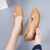 Zapatos de Mocasín para Mamá de Suela Suave, Punta Redonda, Color Blanco, con Estampado de Grulla y Tendón de Vaca, para Pies que No se Cansan, Suela Plana, Zapatos de Cuero Antideslizantes Cómodos, Zapatos para Mujer