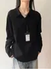 Camisa polo de manga larga tipo patchwork estilo americano en gris claro para hombre, silueta de otoño, corte de hombro regular, adecuada como capa interior o capa base, con cuello de solapa