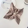 Scrunchie Retro de Cetim Brilhante com Bolinhas Estilo Francês Lenço Quadrado Versátil Prendedor de Cabelo para Mulheres