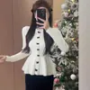 Atuendo de Año Nuevo: Suéter Rojo Festivo con Lazo para Ceñir la Cintura para Mujer, Nuevo Estilo Otoño/Invierno 2025, Top de Punto Súper Elegante