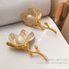 Broche Retro de Nicho Magnolia Blanca Chapado en Oro Real, Elegante y de Alta Gama Pin Pequeño de Fragancia Accesorios para Ropa 2396