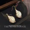 Pendientes Vintage de Concha de Alto Brillo, Peso Ligero y Medio, Estilo Europeo y Americano, Moda de Nicho, Estilo Vacacional, Pendientes de Gama Alta para Mujer
