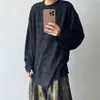 Diretamente do fabricante: Camiseta longa de manga comprida, com caimento solto, listrada em degradê de outono, com aspecto desgastado, semi-transparente, fina, barra desfiada, unissex