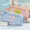 Ins Estuche de Lápices de Encaje Sweet Talk con Bordado de Corazón y Diseño Fruncido, Estuche de Almacenamiento Elegante y Portátil para Estudiantes de Primaria y Secundaria
