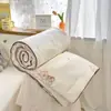 Colcha de Verano de Gasa de Doble Capa con Estampado de Dibujos Animados Clase A, Colcha para Cama Doble, Colcha de Verano Amigable con la Piel, Colcha para Aire Acondicionado, Colcha de Regalo, Venta al por Mayor