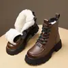 Botas Martin de sola grossa para mulheres, estilo britânico, nova coleção outono/inverno 2026, botas de neve forradas com fleece e espessadas, botins de sola macia, botas curtas que emagrecem