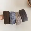 Diadema de esponja con estampado de leopardo Maillard para otoño e invierno, diadema retro de ala ancha de caña alta, versátil para el uso diario, pinza para el pelo, accesorio para el cabello