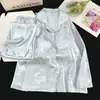 Estilo Chino Estilo Antiguo Bata Acolchada para Mujer Seda de Hielo Elegante Manga Larga Pantalón Largo Primavera Otoño Seda de Hielo Nieve Conjunto de Ropa para el Hogar