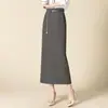 Falda midi negra simple de corte recto para mujer, nueva falda bodycon de cintura alta ajustada para primavera y otoño 2026 para ir al trabajo