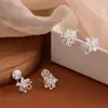 Exquisitos Aretes de Flor Calada con Circonia, Clips Sencillos y Elegantes para Oreja Perforada, Nuevos Aretes 2025 Adecuados para el Verano