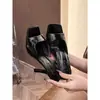 Faça seus pés parecerem brancos! Sandálias de salto alto cor nude para mulheres no verão, saltos agulha elegantes, bico quadrado, bico aberto, sandálias sexy de uma tira para uso ao ar livre