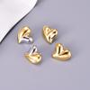 E202 Pendientes exagerados de corazón de amor con separación de color nueva europea y americana, pendientes de acero inoxidable, joyería para mujer